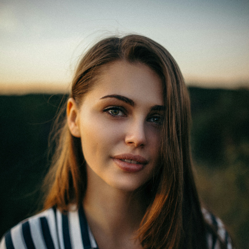 A portrait of Erin Enoch